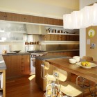 Кухня, современный стиль, деревянные фасады, минмализм, стулья хай-тек