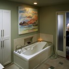 Ванная, современный интерьер, оливковый цвет, углубление для вещей, кафель, фото интерьера ванной