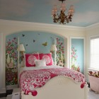 Детская, традиционный интерьер, для девочек, роспись стен и потолка, высокая кровать
