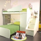 Детская, современный интерьер, двухэтажная кровать, зона для игр, доска для рисования, фото интерьера детской