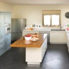 Кухня современный интерьер, кухня остров, кухня в стиле прованс, кафель, фото интерьера кухни