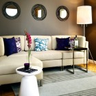 Гостиная, современный интерьер, угловой диван, журнальный столик, торшер, фото интерьера гостиной