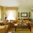 Гостиная прованс, угловой диван, шторы с ламбрекеном, журнальный столик, фото интерьера гостиной