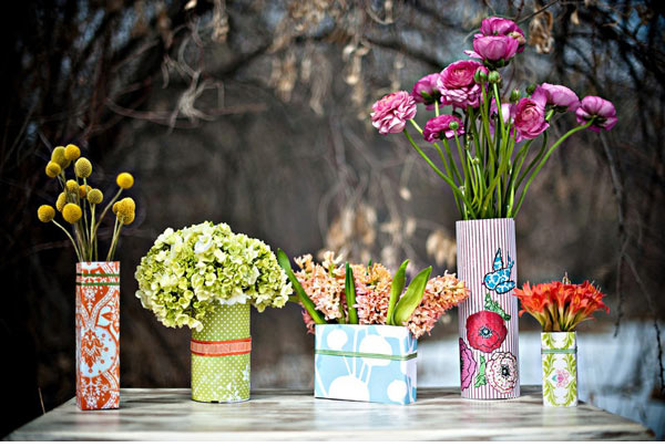 Цветочные вазы из жестянок