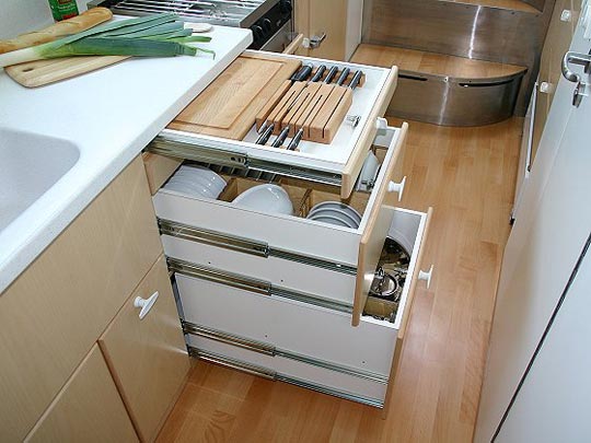 Tips-to-Organize-Kitchen-Drawers-2