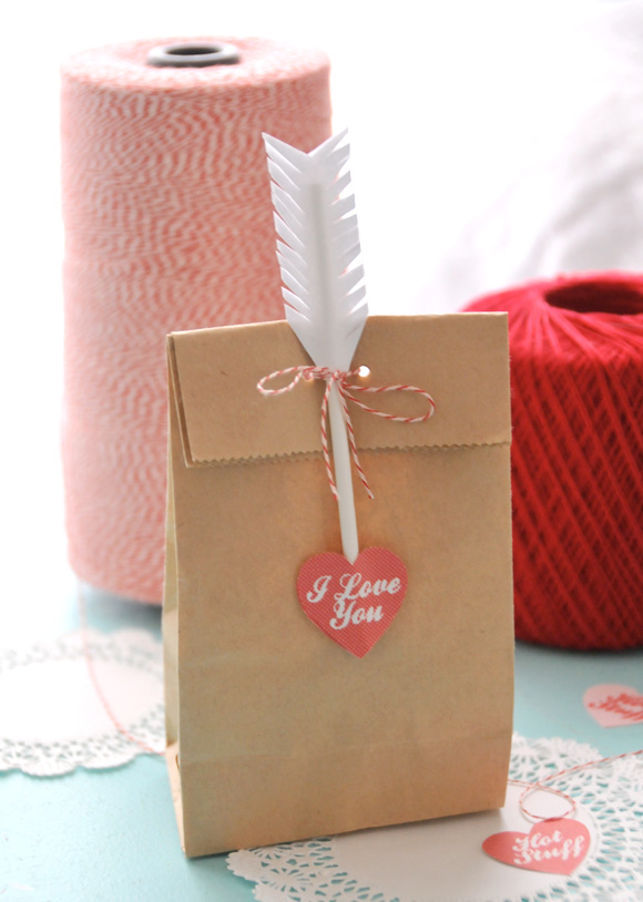 Оригинальный способ упаковки подарка на день Святого валентина готов!