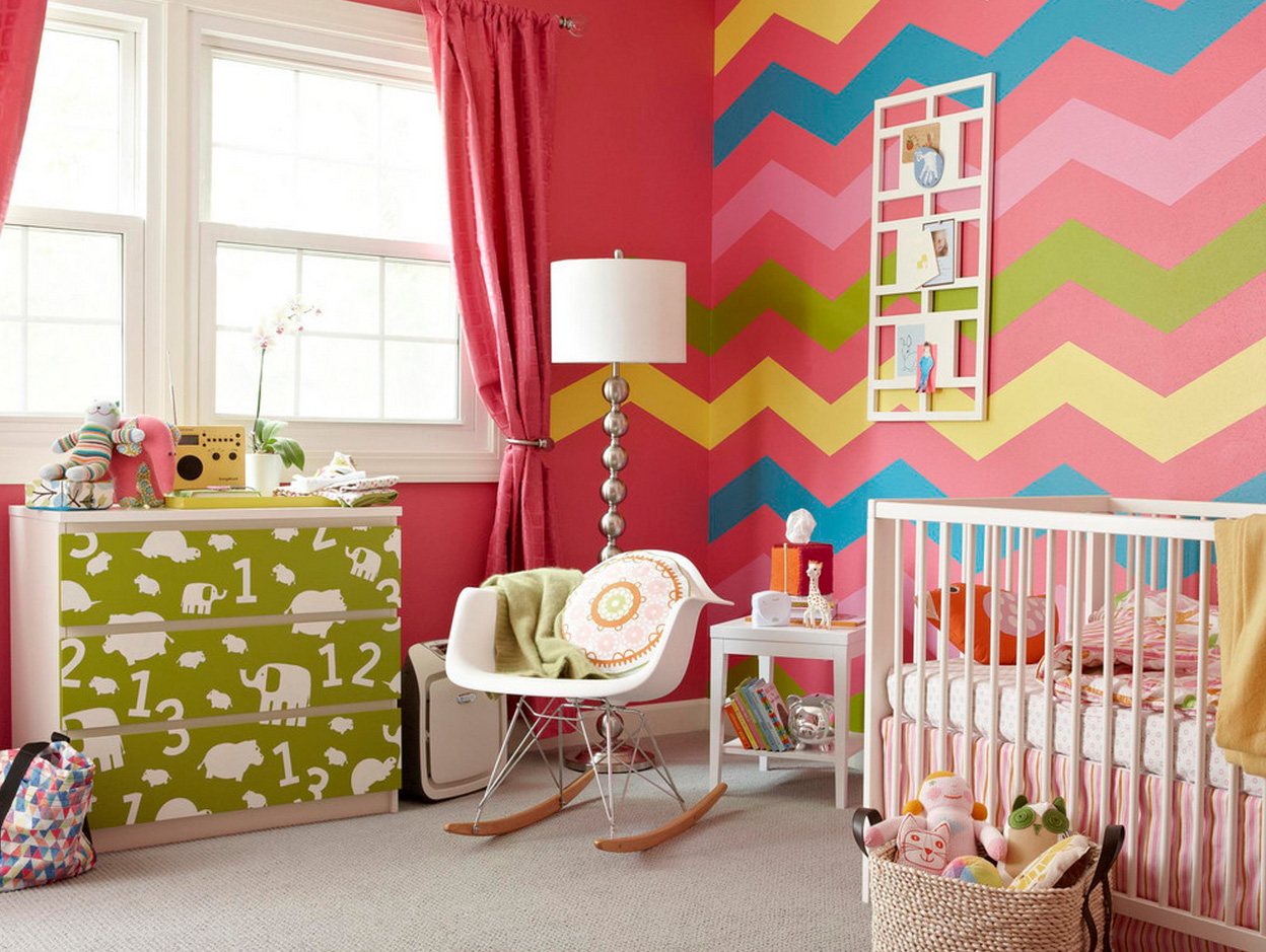 Какие детские. Интерьер детской. Яркий интерьер детской. Яркие детские комнаты. Разноцветные стены в комнате.